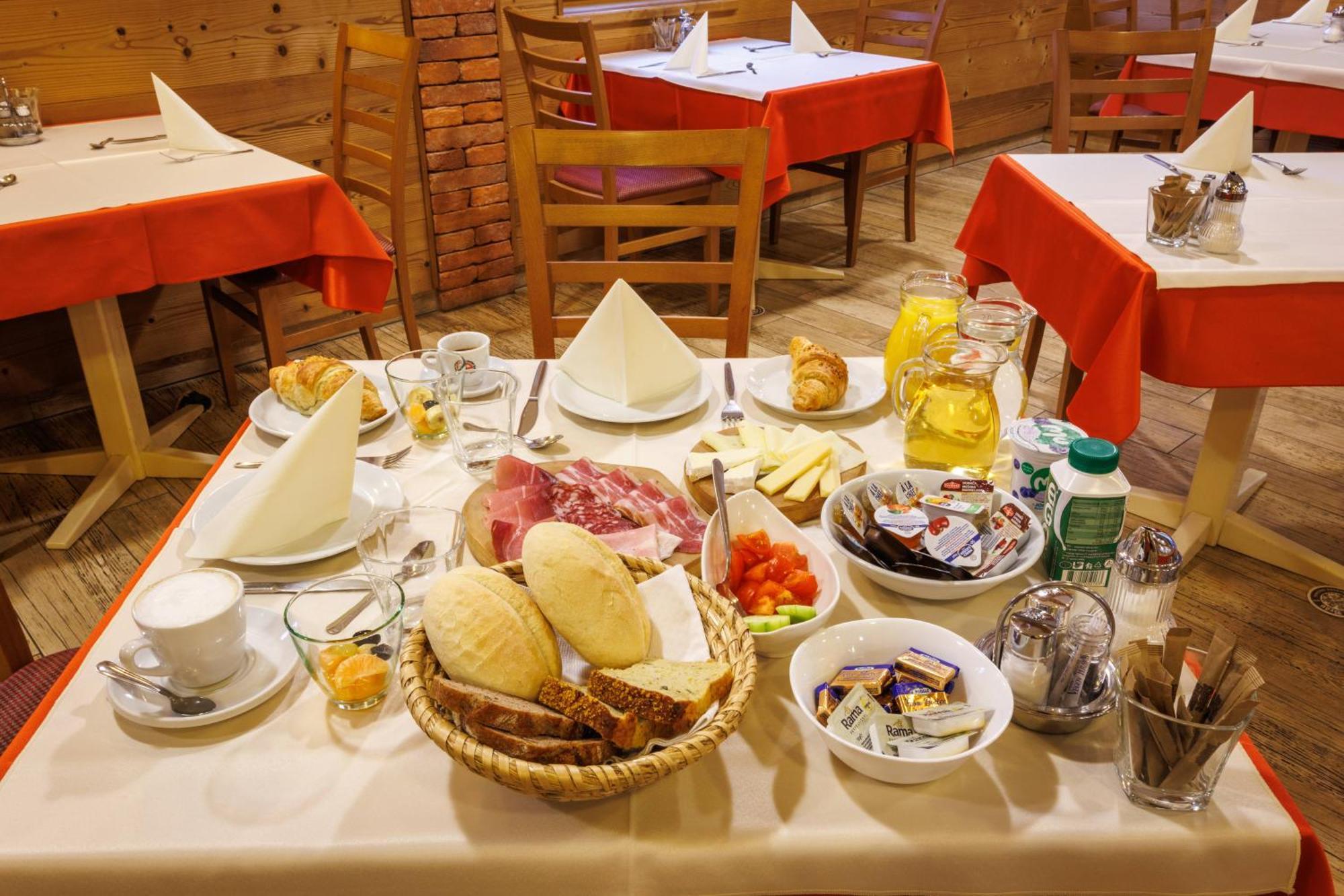 Mobile House Vegov Hram Hotel Dol pri Ljubljani Buitenkant foto