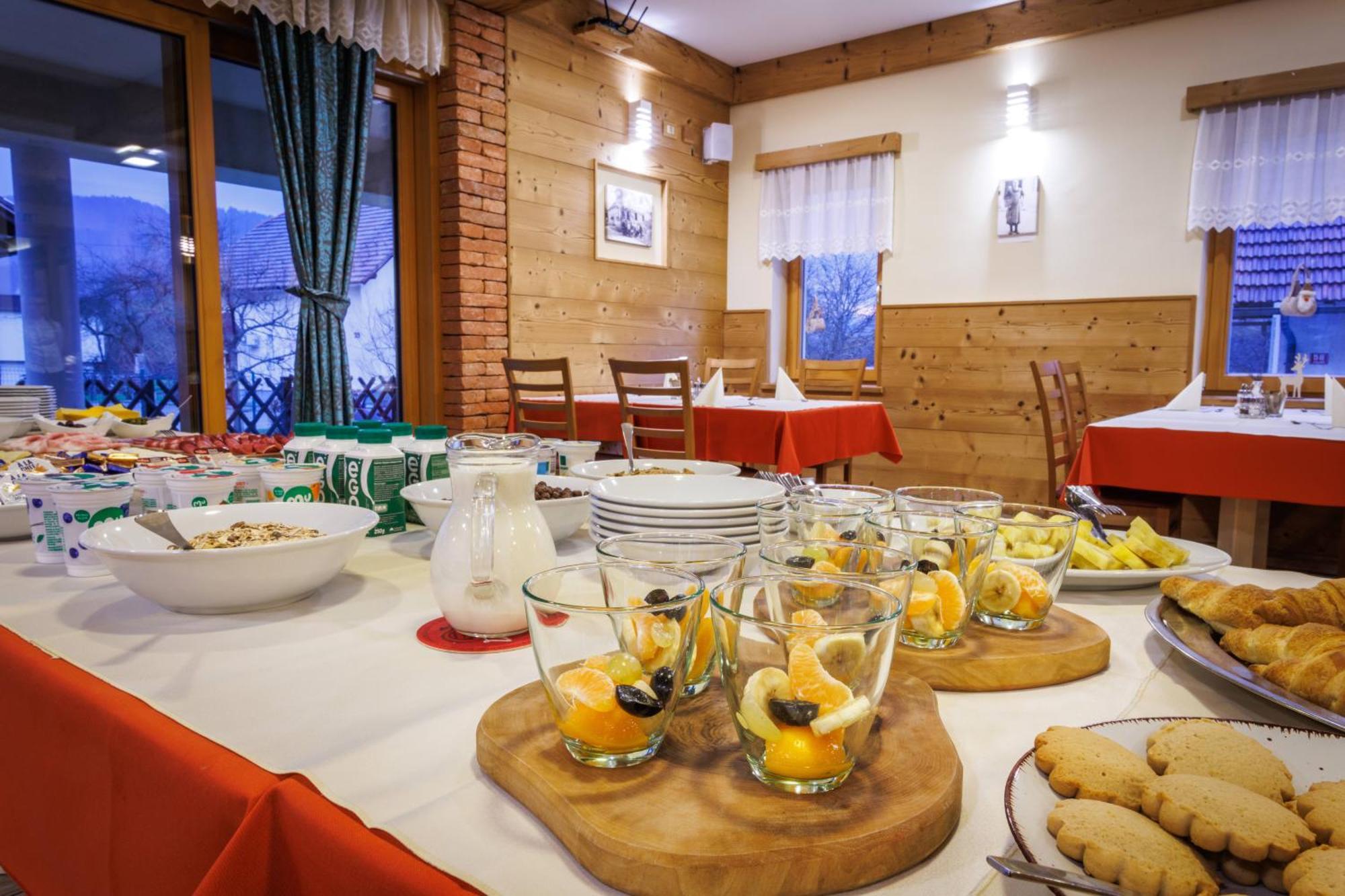 Mobile House Vegov Hram Hotel Dol pri Ljubljani Buitenkant foto